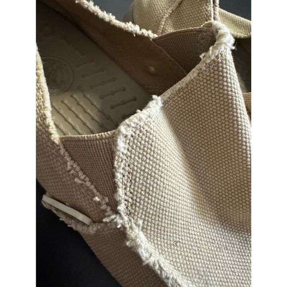 Crocs Santa Cruz Island Khakis Tan Causal Men loafers Shoes Size 8 Vacation - Picture 11 of 13